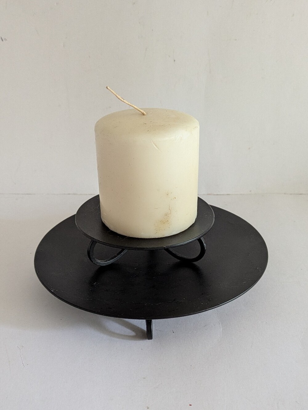 Pillar Candle Holders Black Set of Two 2005